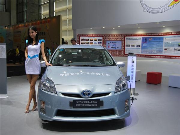 10年的時(shí)間售出100萬(wàn)臺(tái)插電式混合動(dòng)力版普銳斯